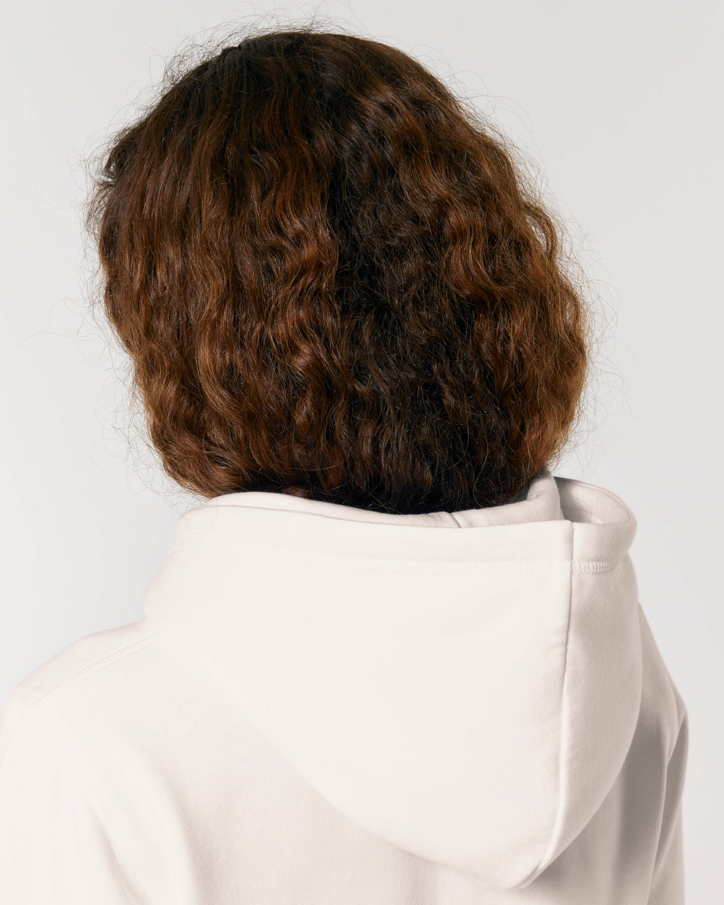 Drummer 2.0 Vintage White Studio Front Detail 6